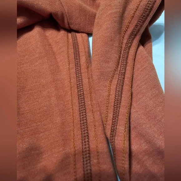 Tommy Bahama Knit 1/4 Zip Pullover in Dusky Orange, Exposed Stitching, EUC! - Picture 6 of 9